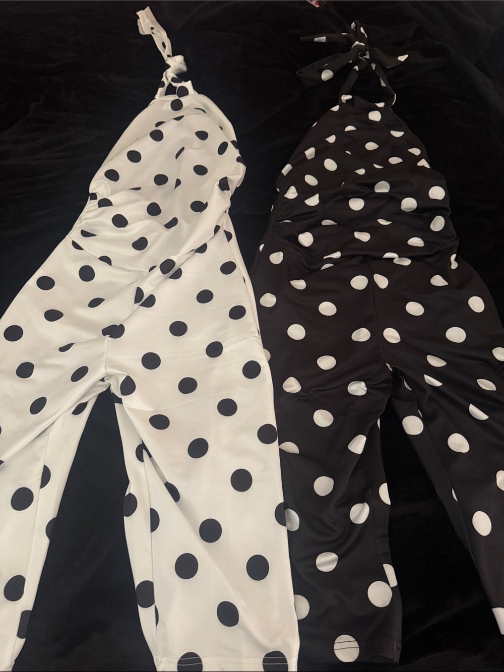 👯‍♀️SHEIN White and Black polkadots capris jumpsuits tie up in the back halter